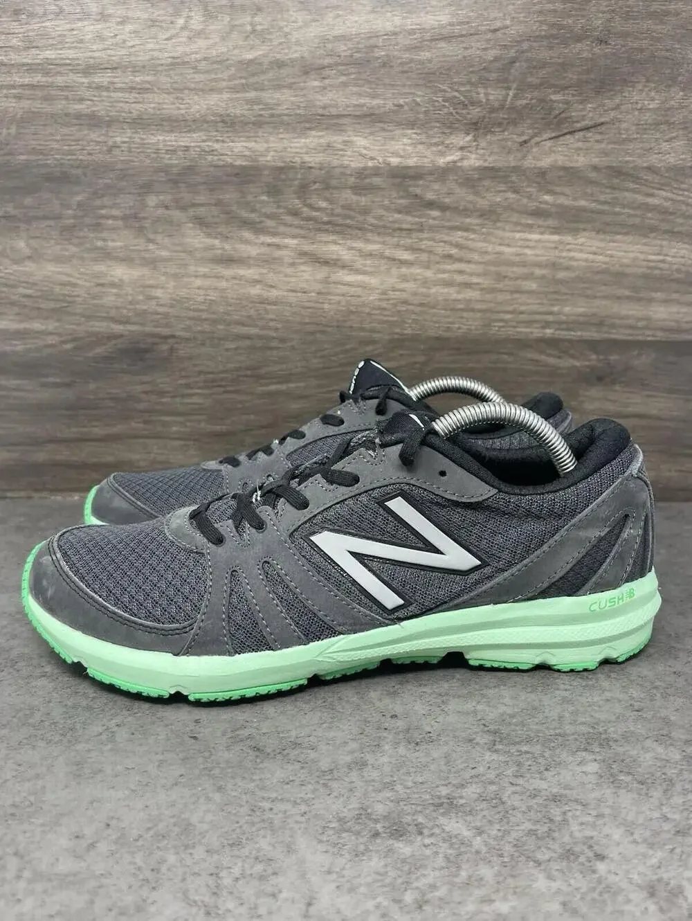 New Balance 577v3 Sneakers Womens Size 11 Grey Green WX577BG3